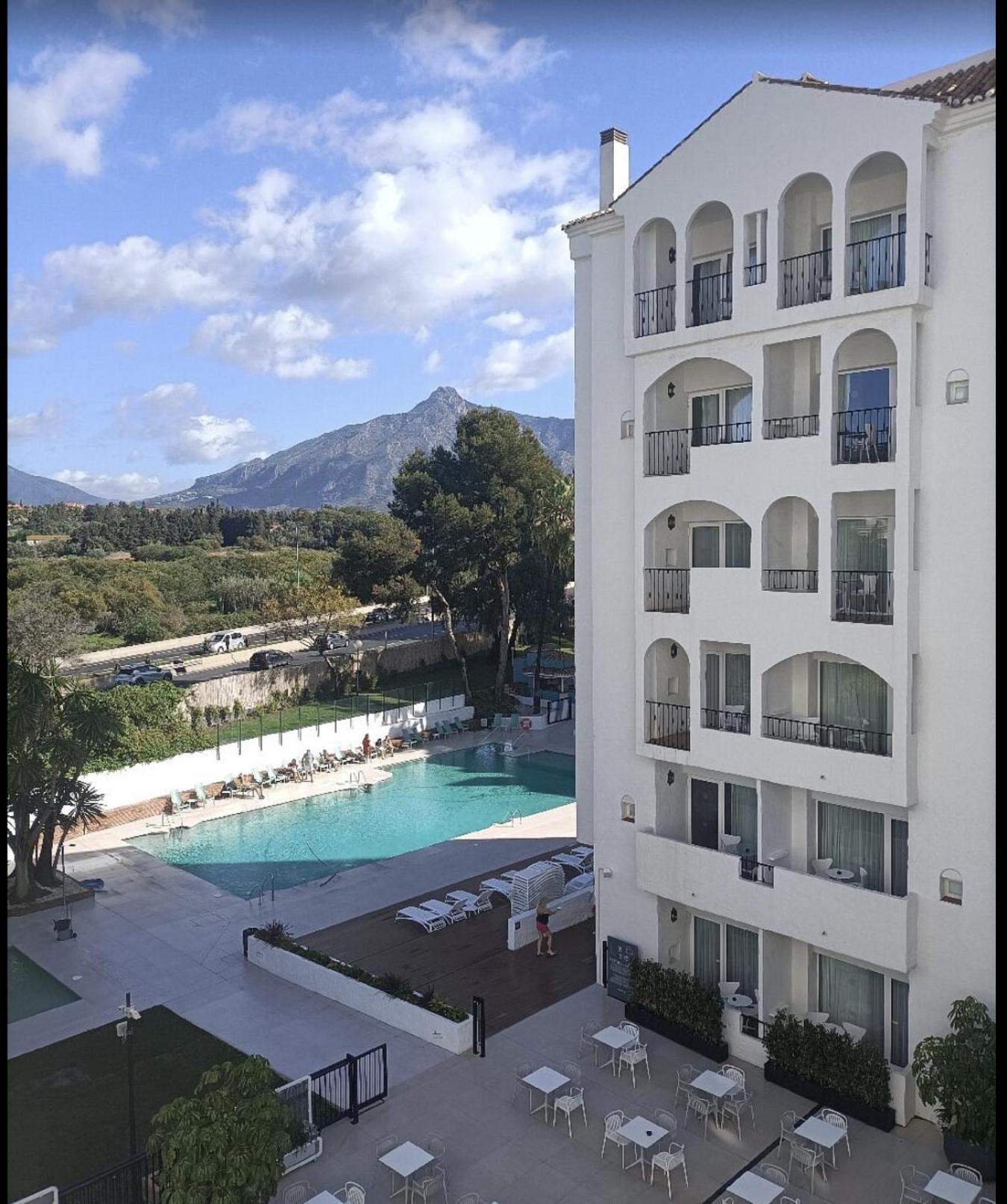 Apartamento Estudio En Occidental De Puerto Banus Marbella